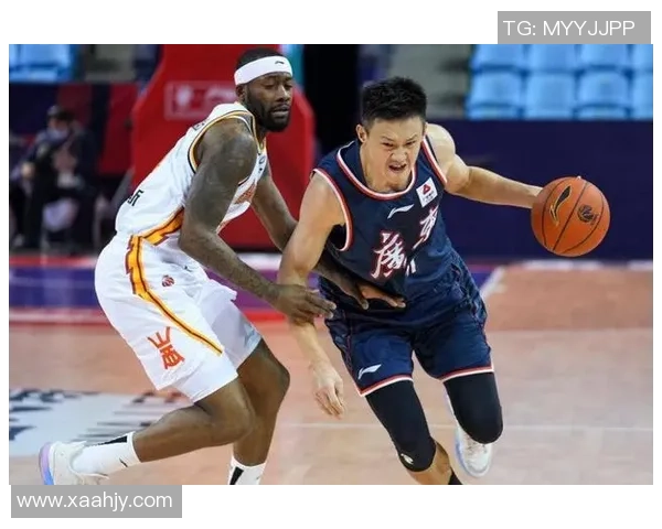 深圳篮球队实力引发热议球迷对球队表现的看法与争论 深圳篮球队实力引发热议球迷对球队表现的看法与争论